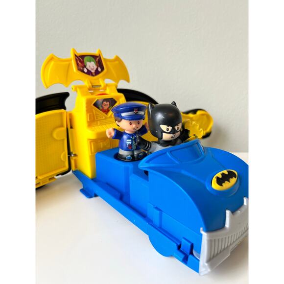 Fisher-Price DC Super Friends Batman and Batmobile 2020 with Police Figure 2016 - Picture 1 of 14